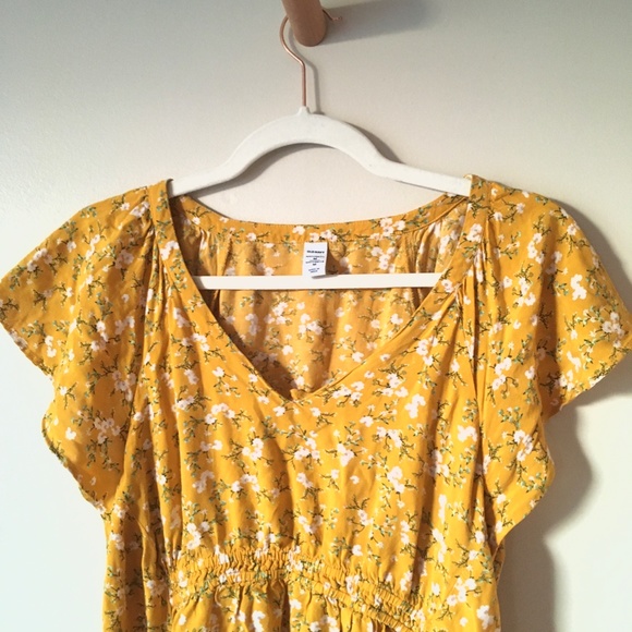 Yellow floral Old Navy Maternity dress - Picture 3 of 3